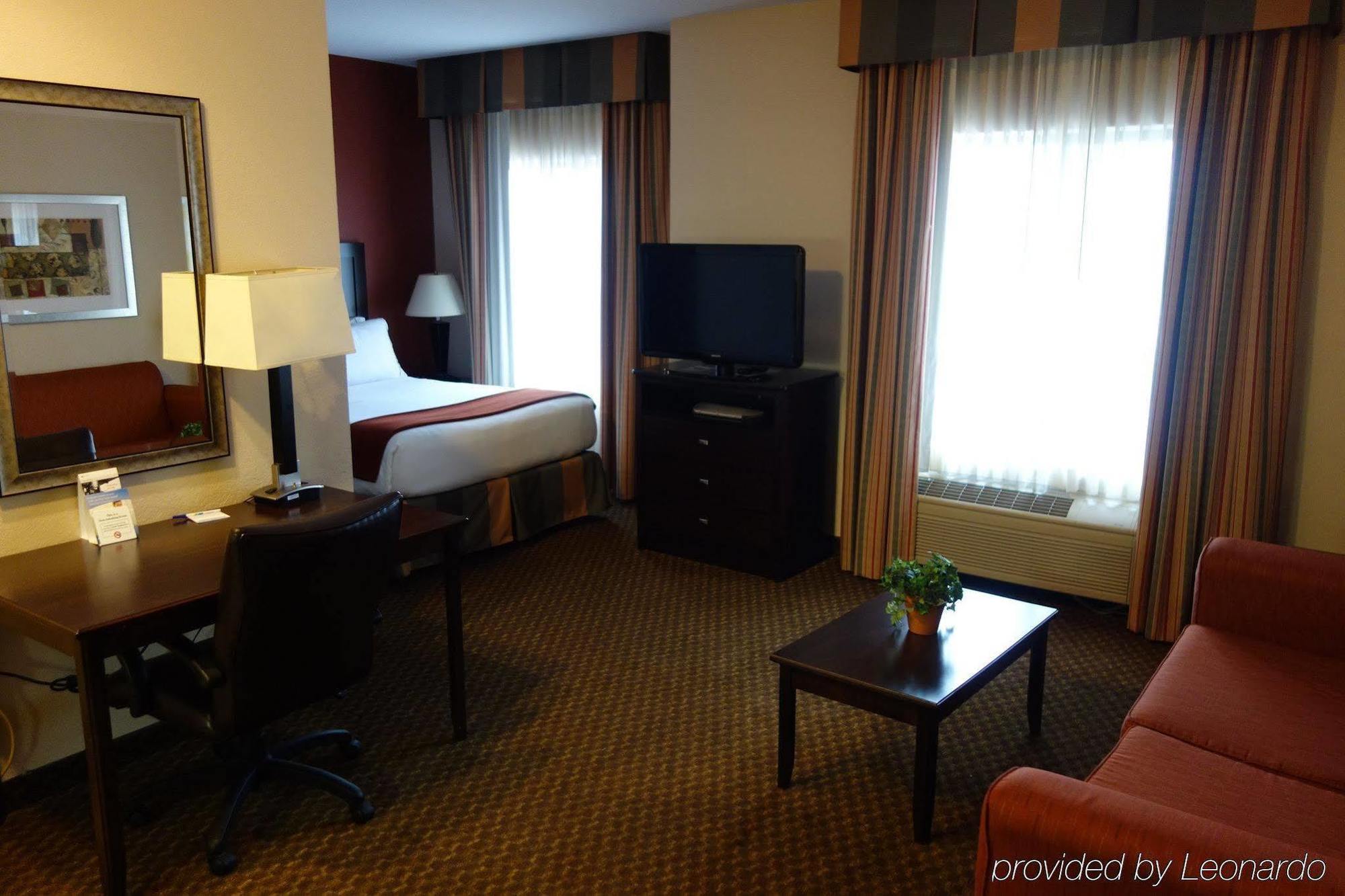 Holiday Inn Express Hotel & Suites Pleasant Prairie-Kenosha By Ihg Exterior photo