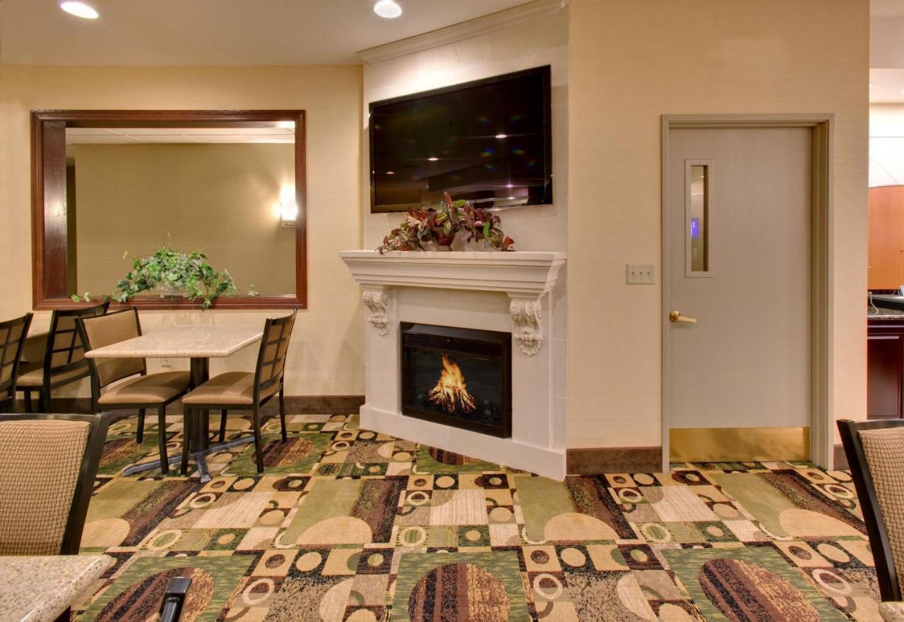 Holiday Inn Express Hotel & Suites Pleasant Prairie-Kenosha By Ihg Exterior photo